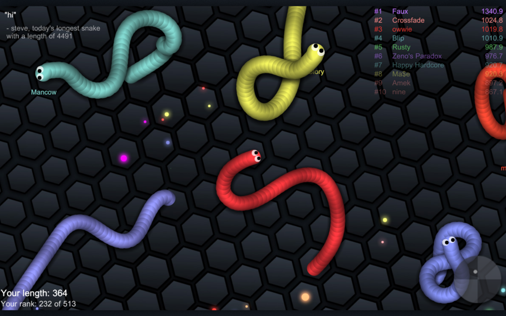 Sliter.io browser game screenshot with snakes